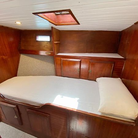 Fantastico Velero En Barcelona Otel Sant Adria de Besos Dış mekan fotoğraf